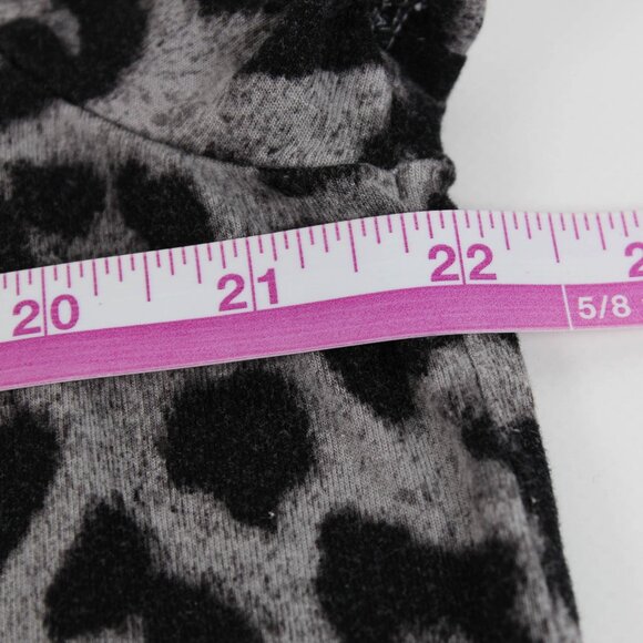 Torrid Animal Print Super Soft Knit Tee - P2P 22" - Picture 4 of 5